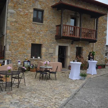 El Calero Guest House Oviedo Exterior photo
